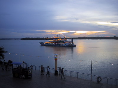 Cruise At Danga Bay